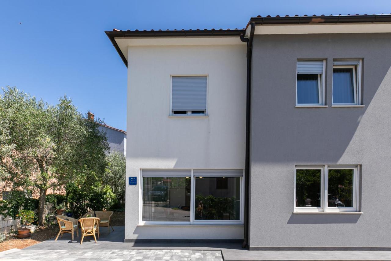 Apartman Suzi Pula Exterior photo