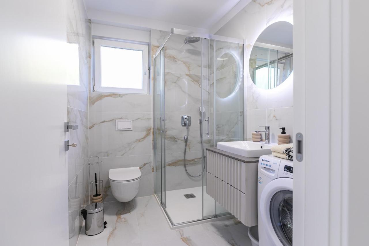 Apartman Suzi Pula Exterior photo