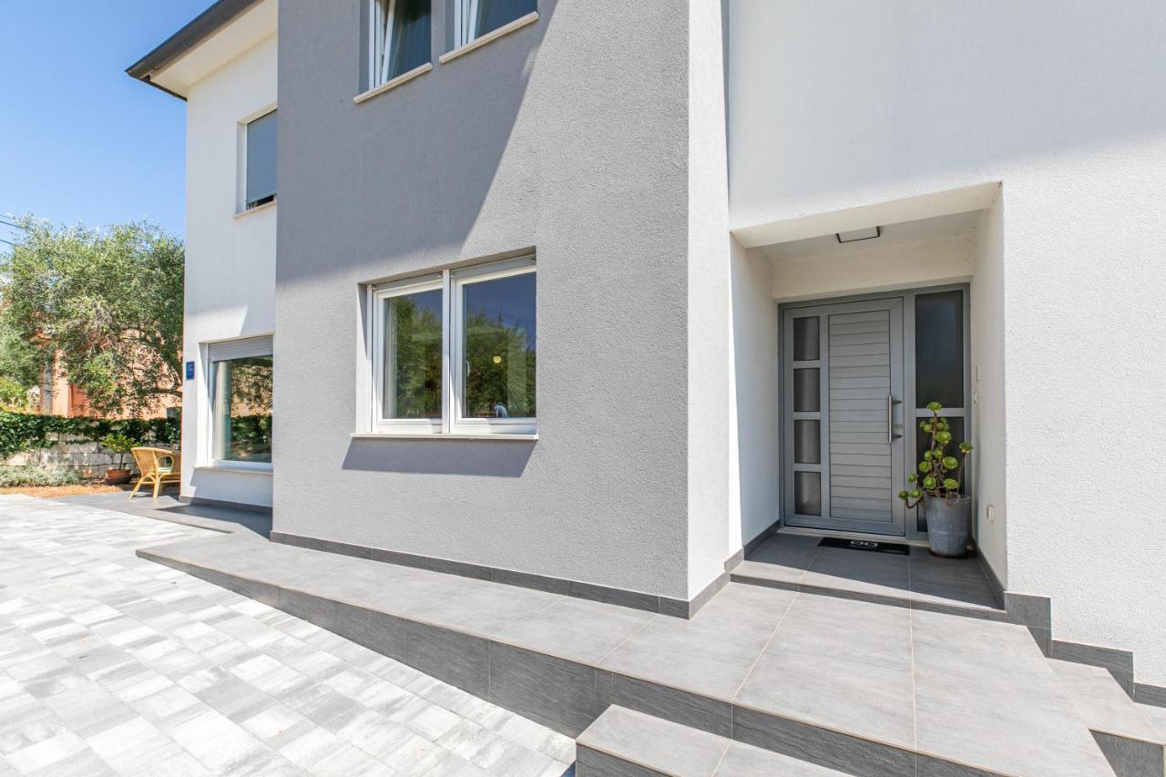 Apartman Suzi Pula Exterior photo